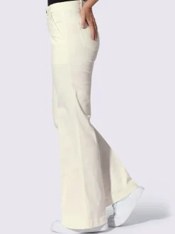 Jean bootcut avec poches plaquées et plis flatteurs