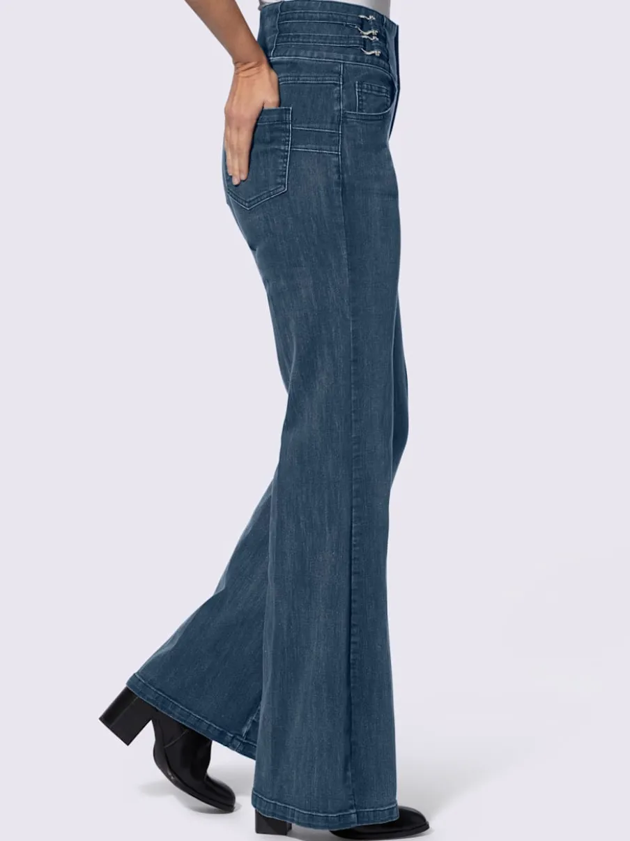 Jean bootcut effet push-up avec bride décorative latérale