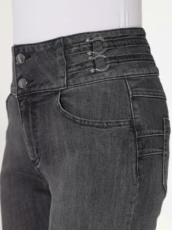 Jean bootcut effet push-up avec bride décorative latérale