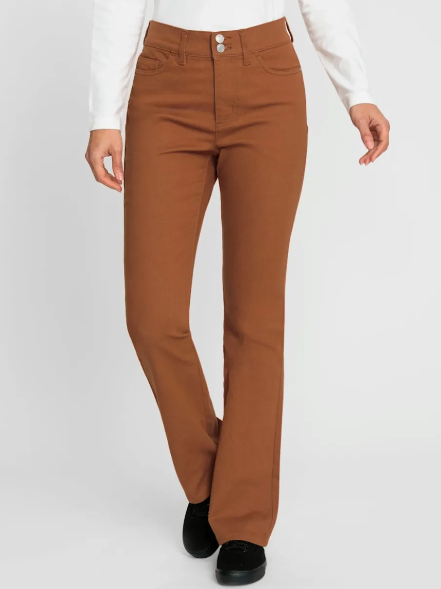 Jean bootcut en coton cinq poches légèrement évasé
