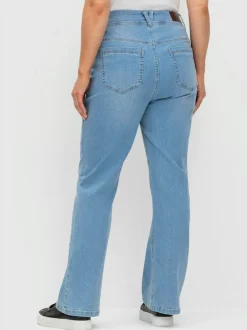 Jean bootcut taille étroite et cuisses fortes