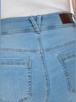 Jean bootcut taille étroite et cuisses fortes