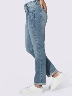 Jean boyfriend avec patte de boutonnage et franges