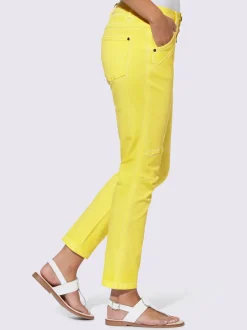 Jean boyfriend 5 poches avec fermeture bouton et coutures décoratives