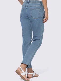 Jean boyfriend 5 poches avec fermeture bouton et coutures décoratives