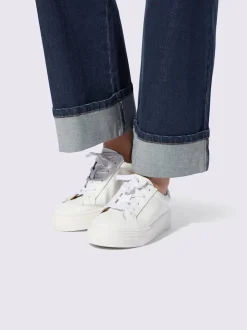 Jean cinq poches avec revers fixe jambes larges