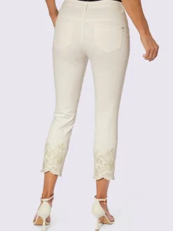 Jean 7/8 coton avec broderie et effet push-up