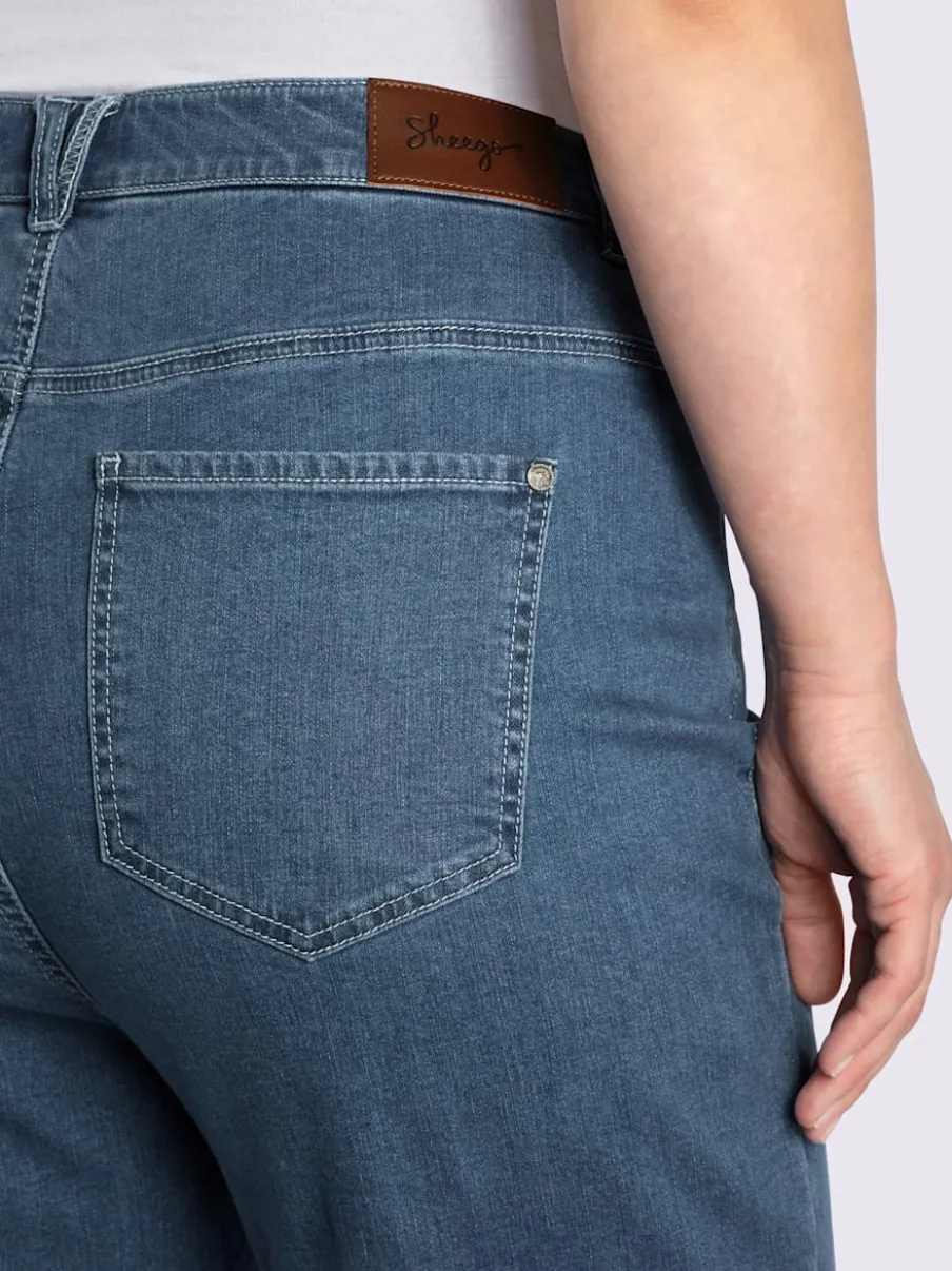 Jean coupe droite aux jambes