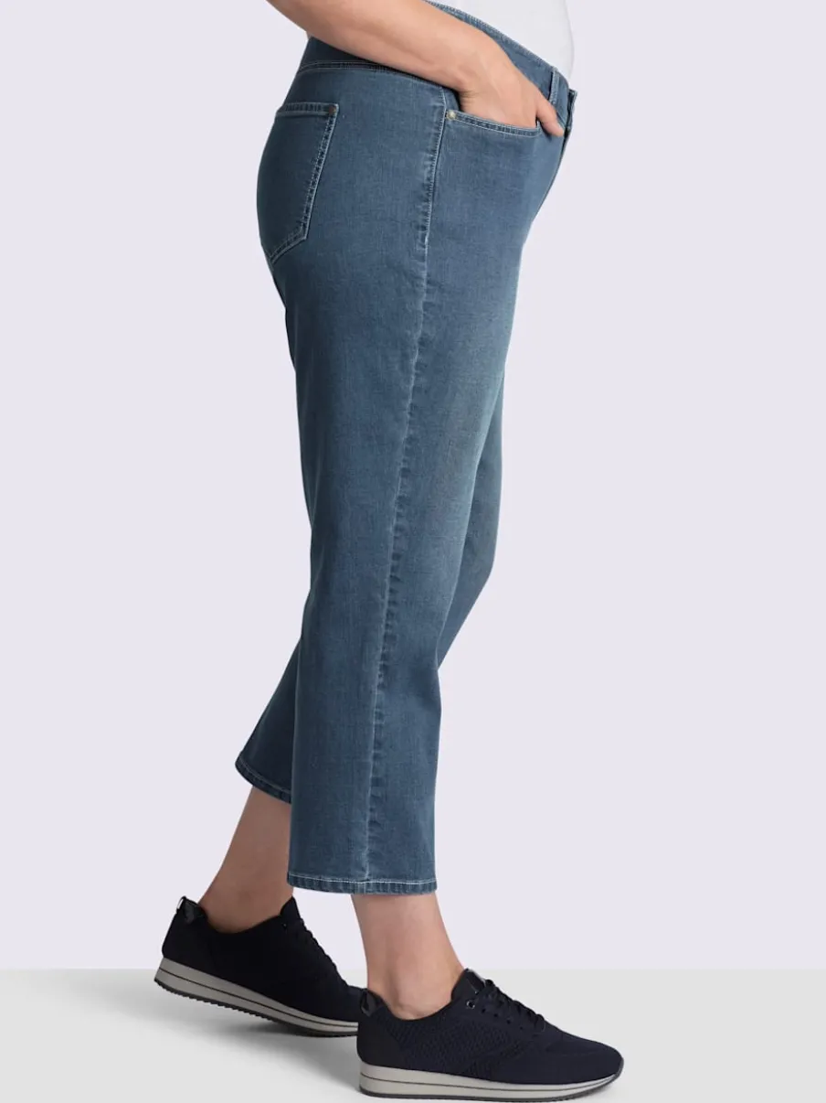 Jean coupe droite aux jambes