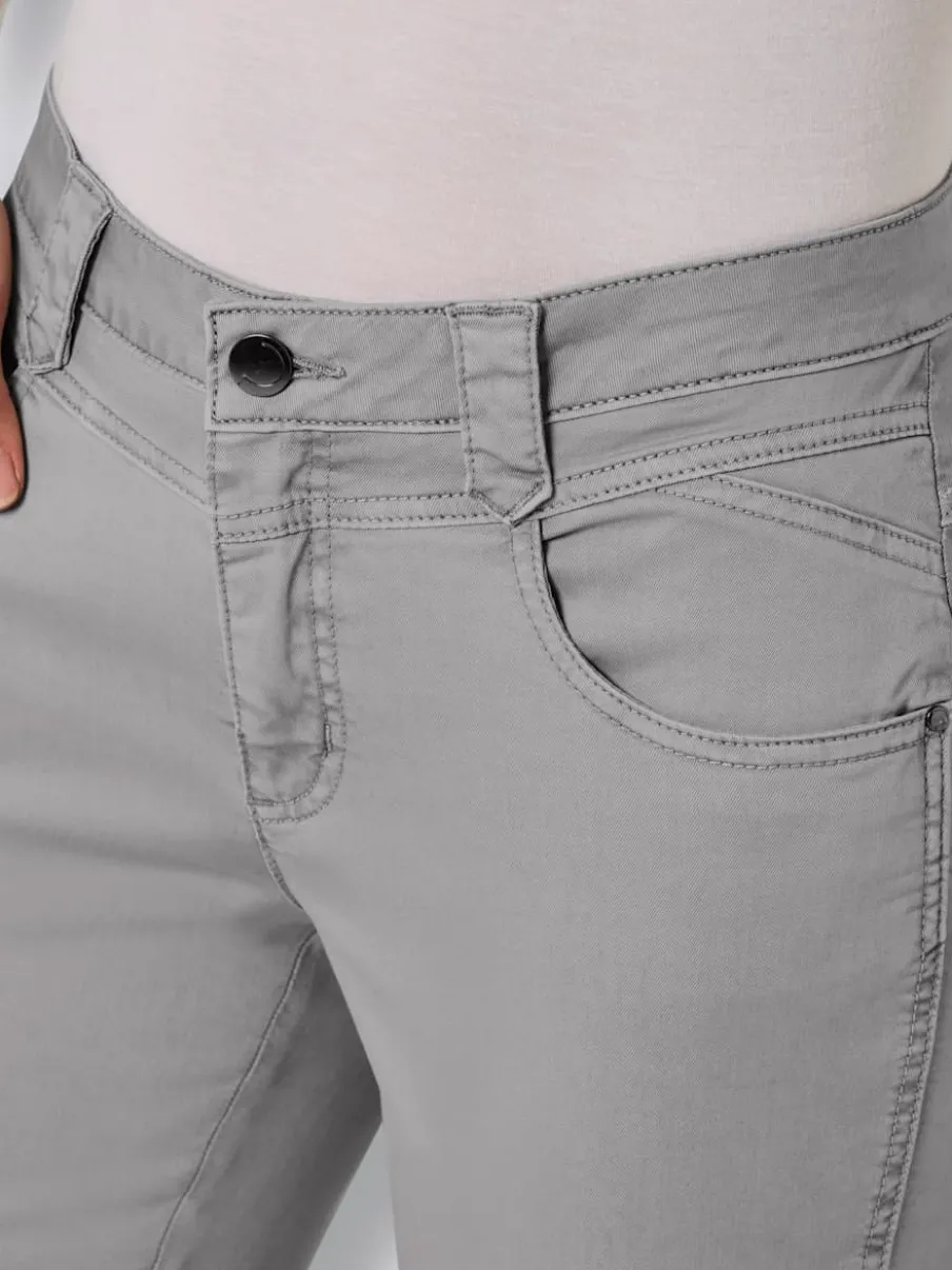 Jean droit mélange coton et lyocell de qualité