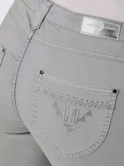 Jean droit mélange coton et lyocell de qualité