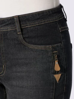 Jean effet délavé avec poches et ceinture gainante
