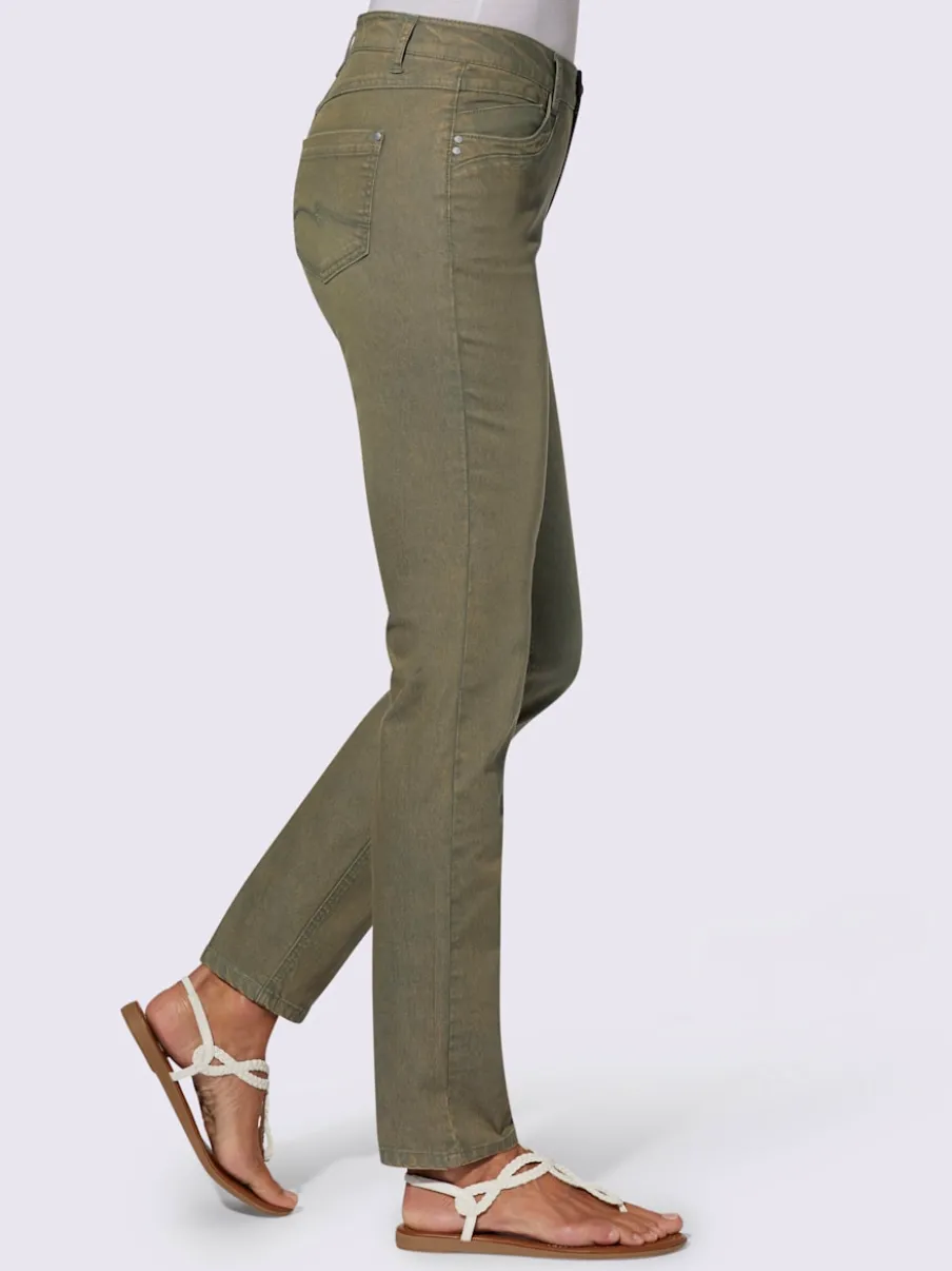 Jean extensible cinq poches avec rivets décoratifs arrière