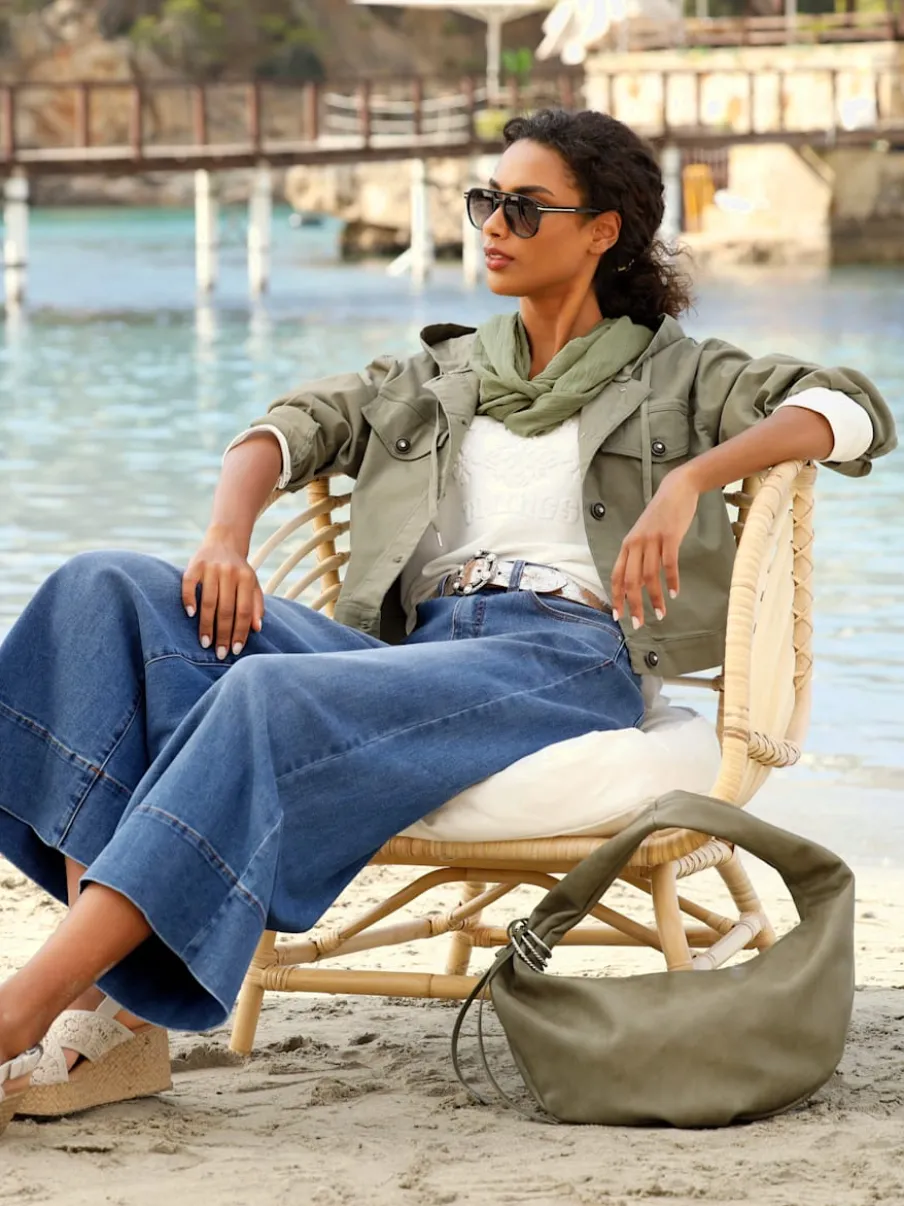 Jean à jambes larges avec style cinq poches en denim