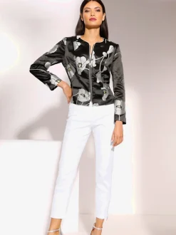 Jean 5 poches avec broderie et strass brillants