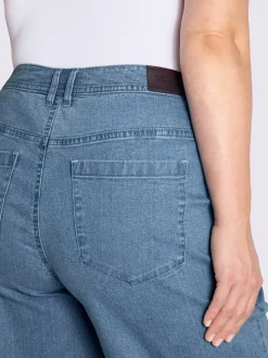 Jean 5 poches bas de jambe confortable
