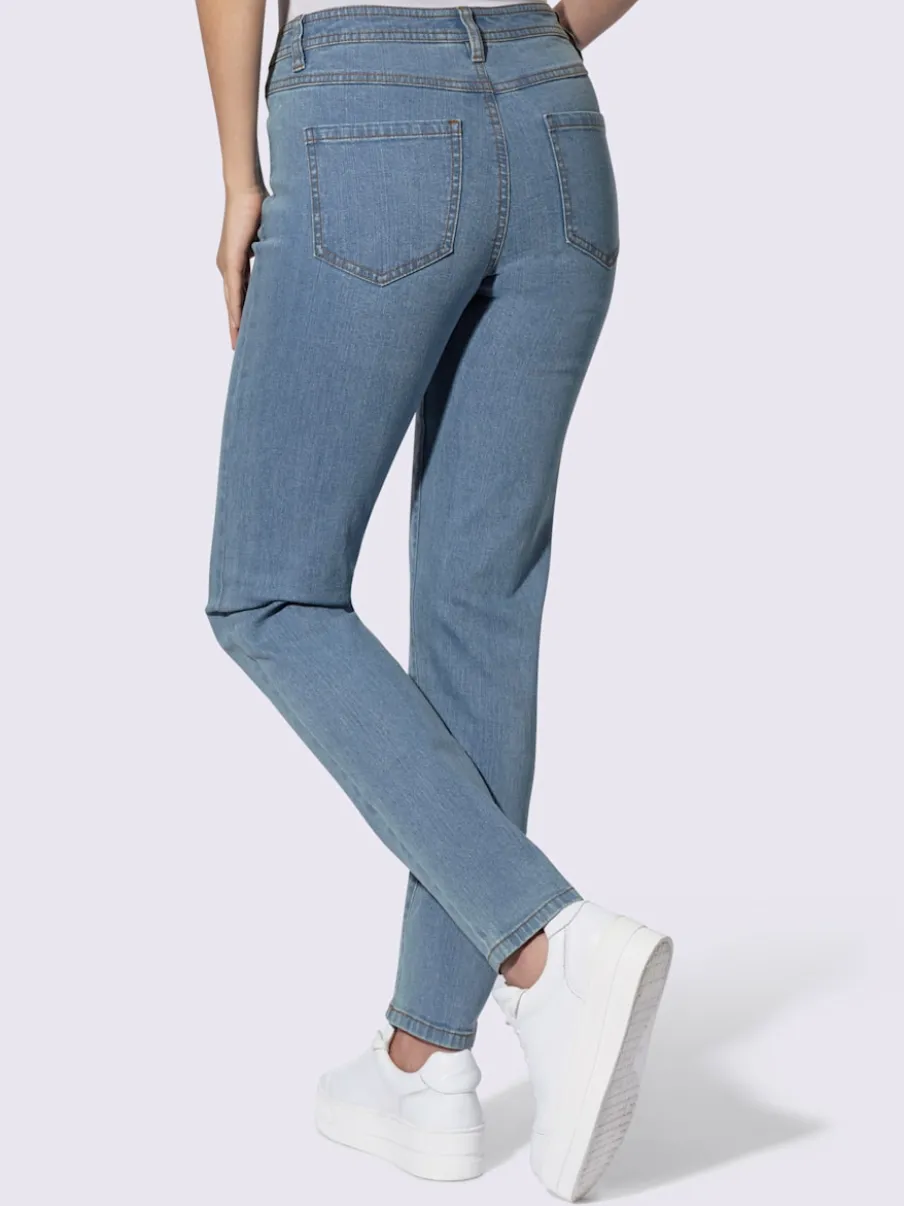 Jean 5 poches en coton extensible idéal pour tous