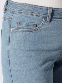 Jean 5 poches qualité coton extensible indéformable