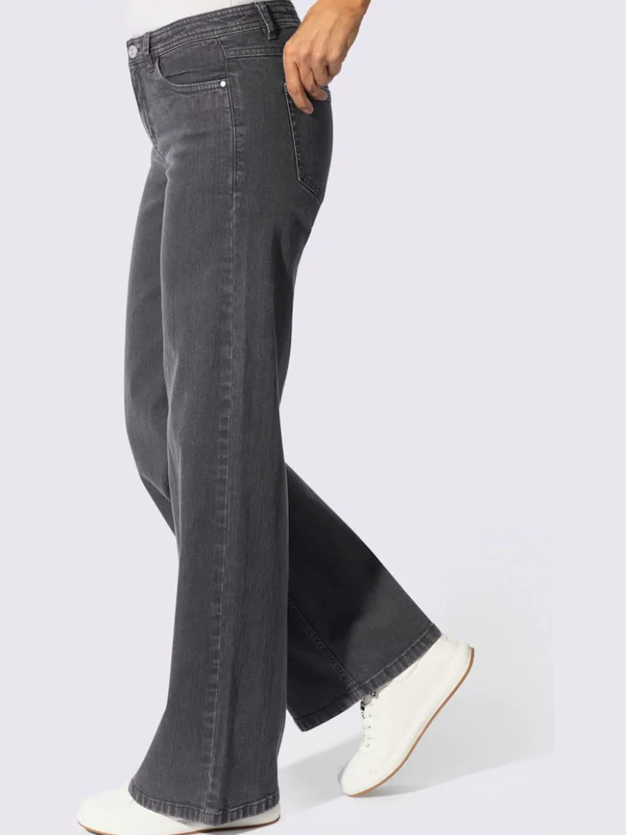 Jean 5 poches qualité coton extensible indéformable