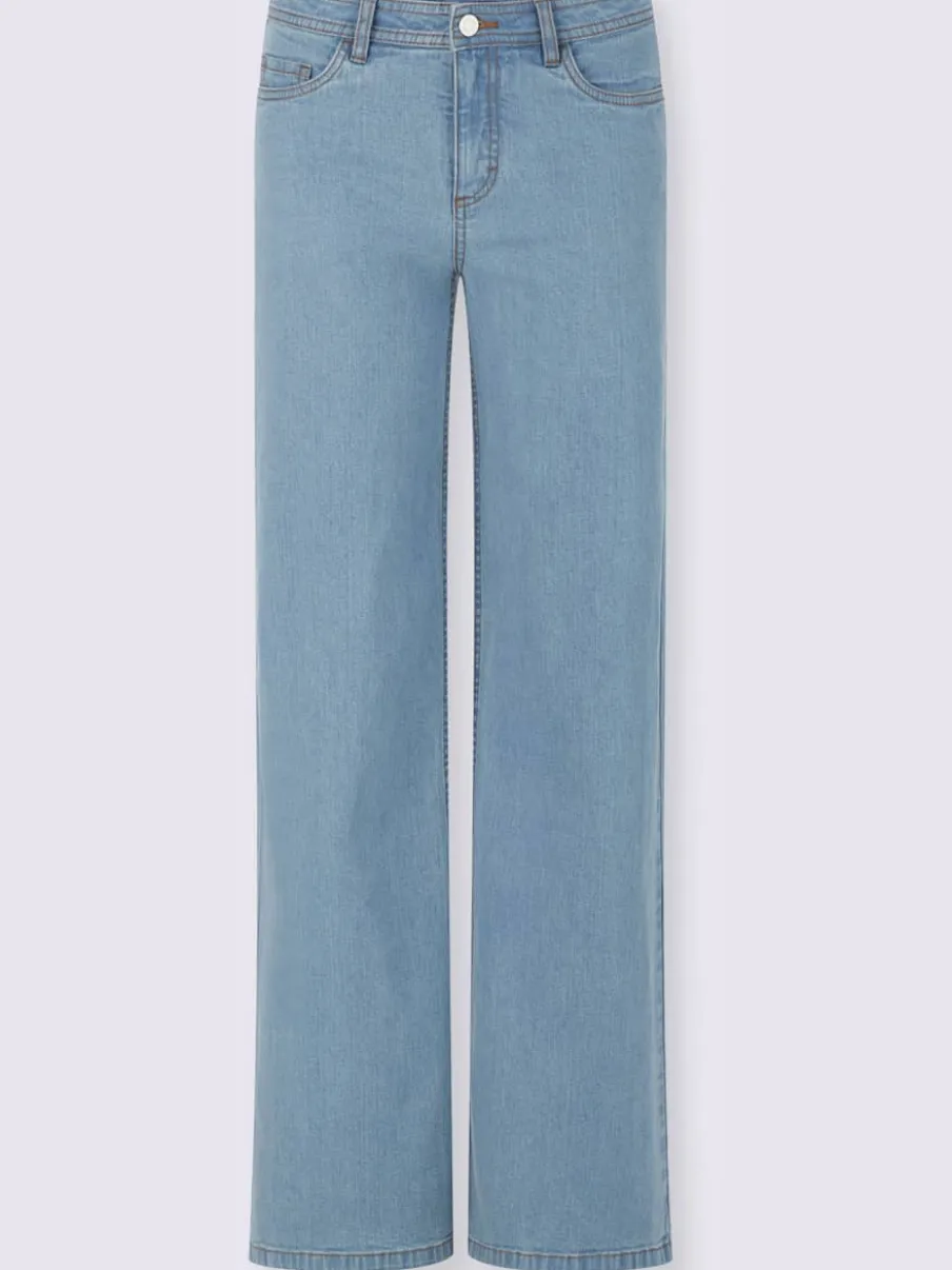 Jean 5 poches qualité coton extensible indéformable
