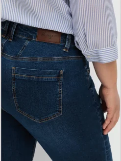 Jean 5 poches taille étroite, fesses et cuisses fortes