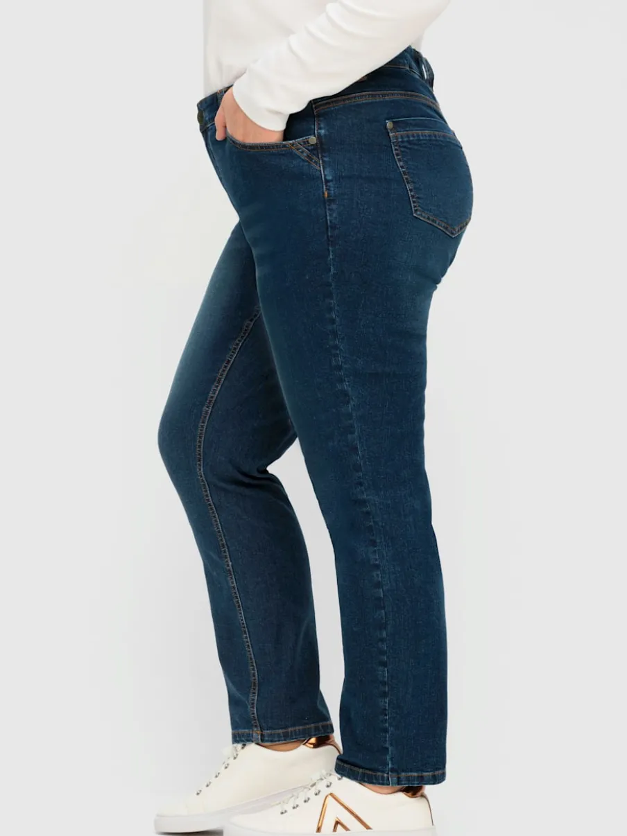 Jean 5 poches taille étroite, fesses et cuisses fortes