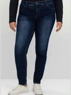 Jean skinny pour celles qui ont beaucoup de ventre et des cuisses fines