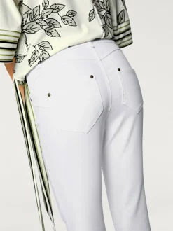 Jean 7/8 slim fit avec effets ventre plat idéalement ajusté