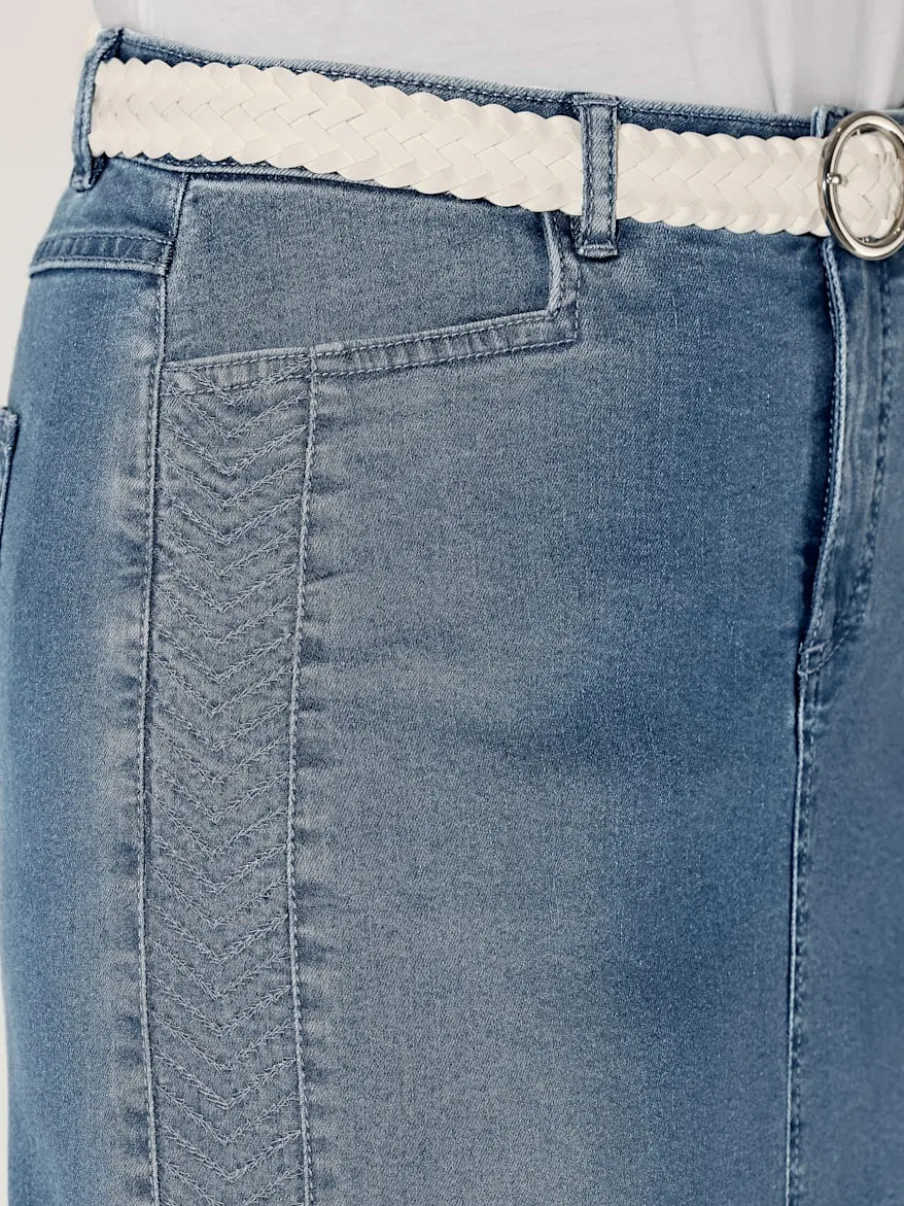 Jupe en jean avec ceinture fermeture et dentelle