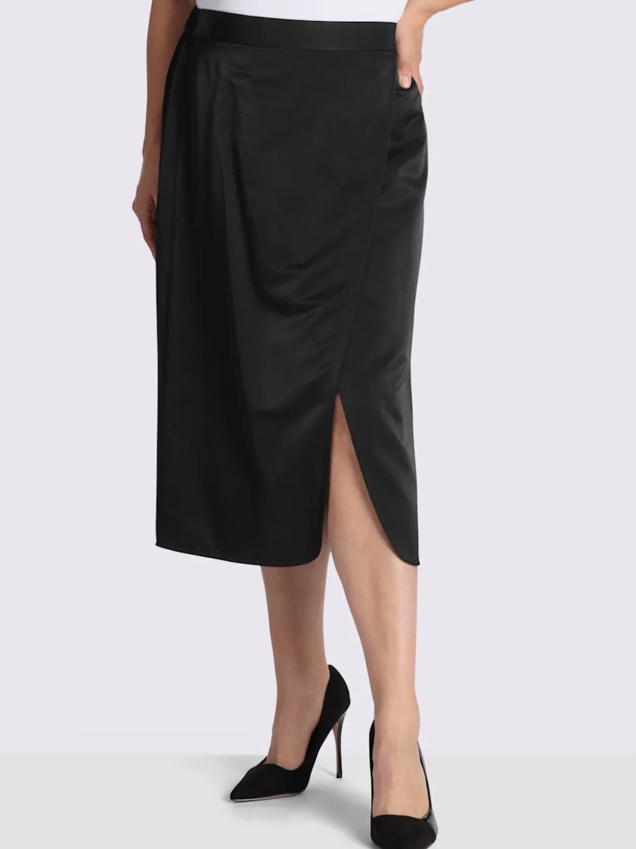 Jupe en satin coupe féminine