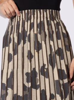 Jupe en tricot joli motif léopard