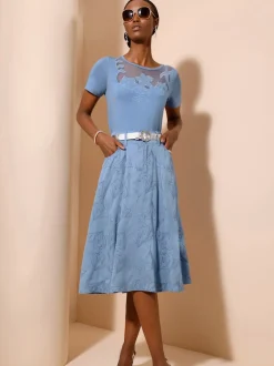 Jupe à panneaux avec broderie et poches arrondies