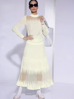 Jupe plissée en tricot coupe A avec transparence