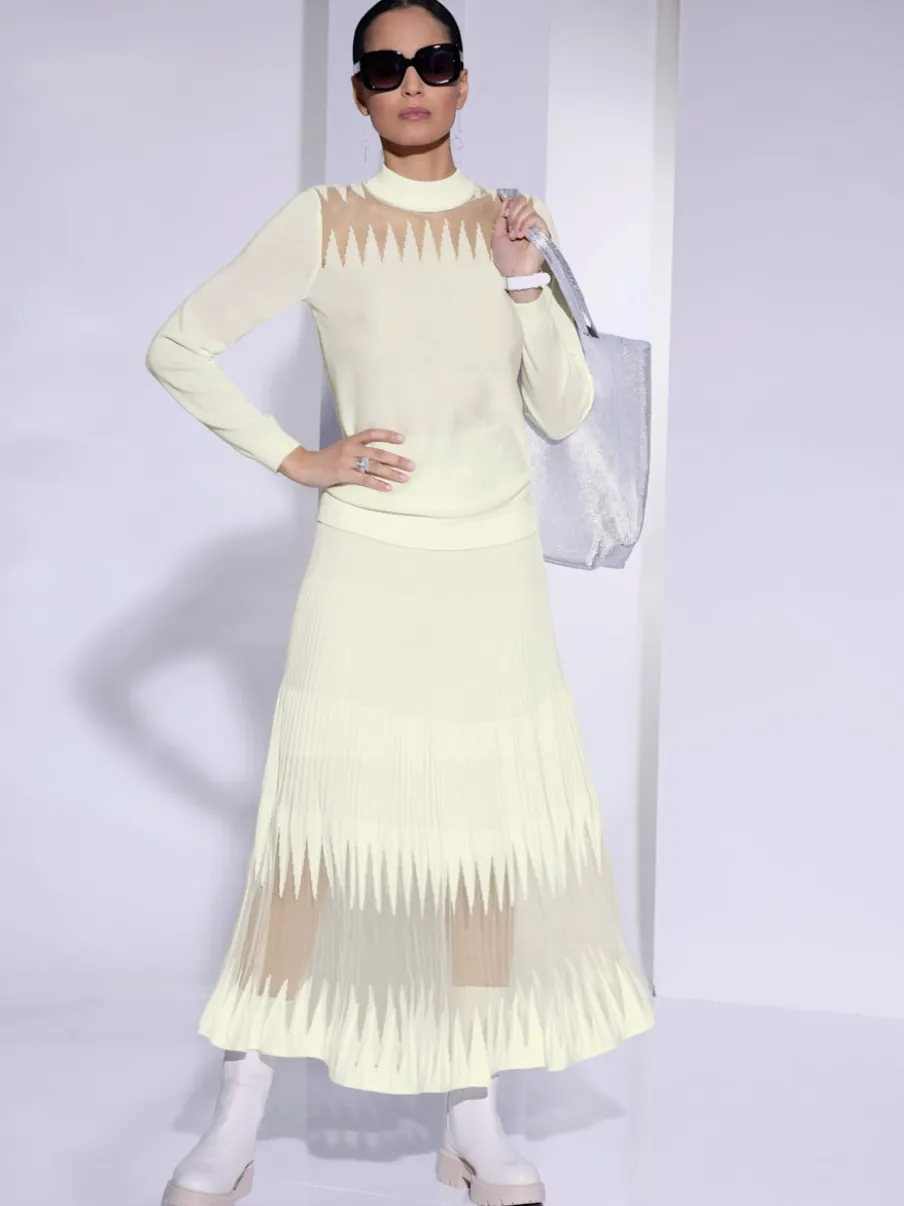 Jupe plissée en tricot coupe A avec transparence