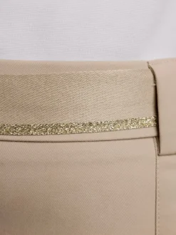 Jupe évasée à ceinture large avec poches plaquées