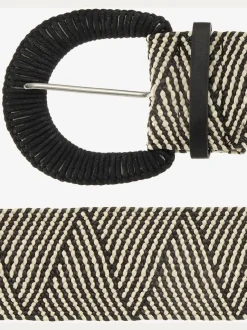 Large ceinture avec boucle décorative et détails argentés