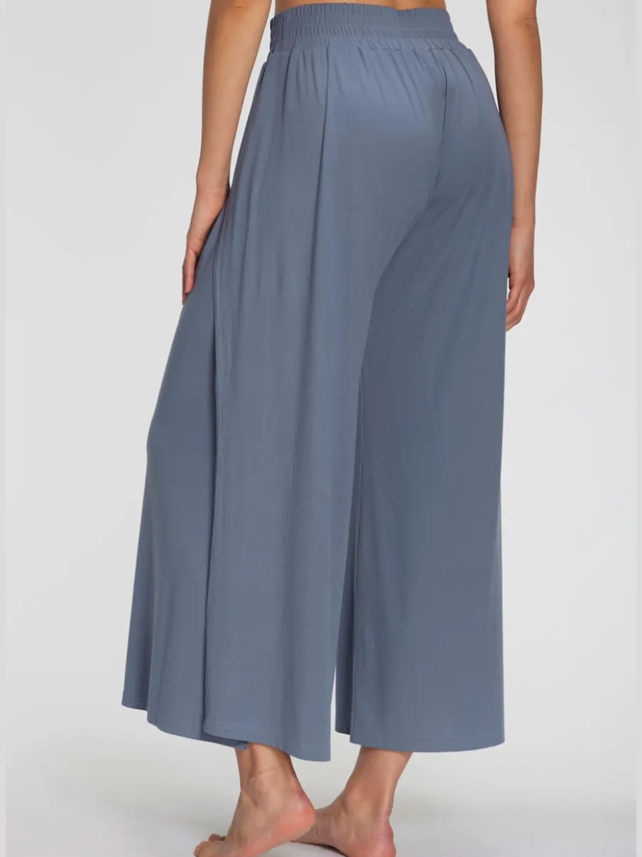 Large sarouel doux avec ceinture élastique fluide et chevauchants