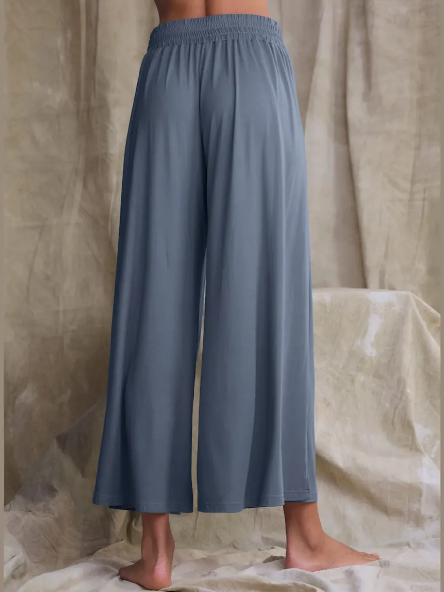 Large sarouel doux avec ceinture élastique fluide et chevauchants