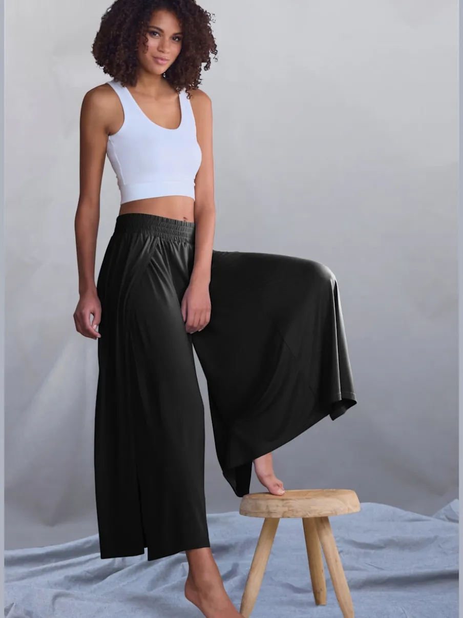 Large sarouel doux avec ceinture élastique fluide et chevauchants