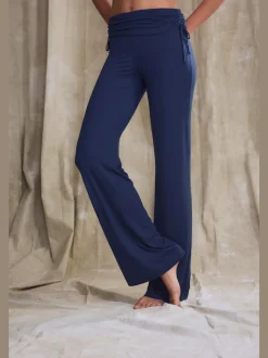 Legging avec jambes évasées doux et fluide à la taille