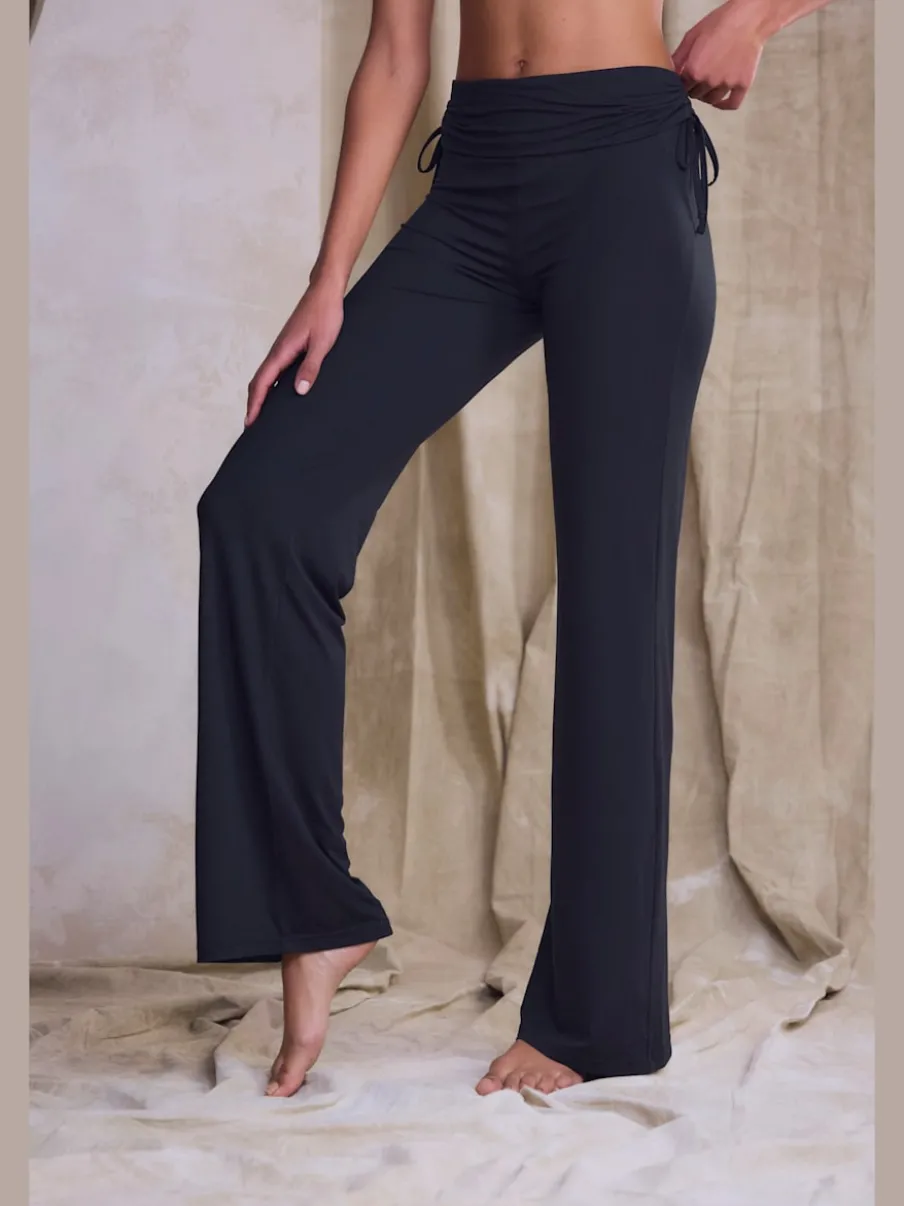 Legging avec jambes évasées et ceinture à revers