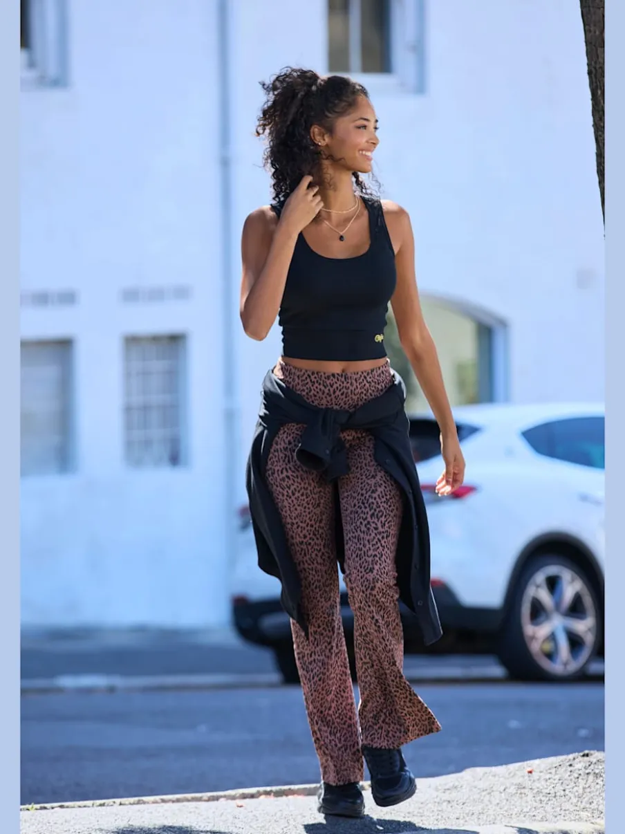 Legging évasé confortable avec imprimé léopard audacieux