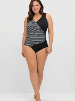 Maillot de bain bon. b, c, d, e, f