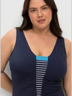 Maillot de bain bon. b, c, d, e, f