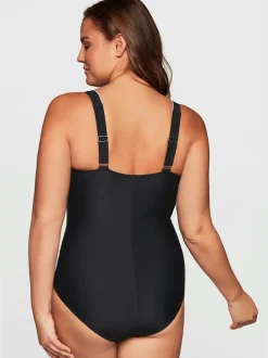 Maillot de bain bon. b, c, d, e, f, g, h