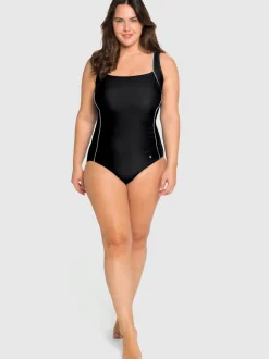 Maillot de bain bon. b, c, d, e, f, g, h