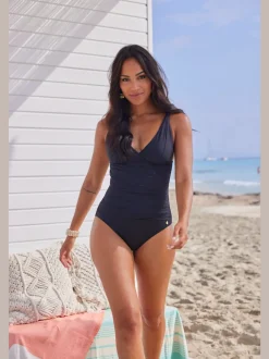Maillot de bain à col en V avec bonnets souples intégrés