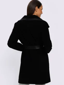 Manteau court encolure tendance