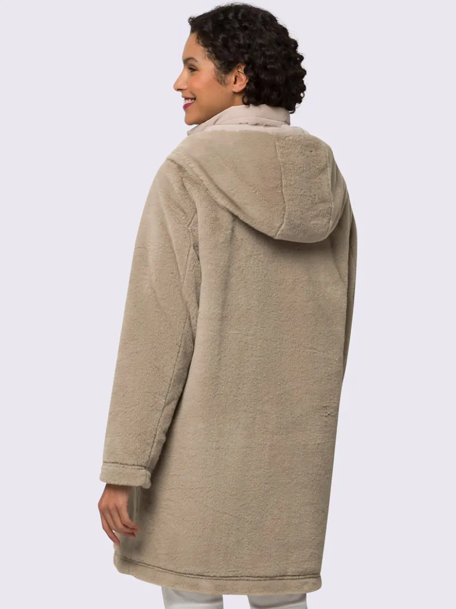 Manteau imitation fourrure douce avec capuche et poches