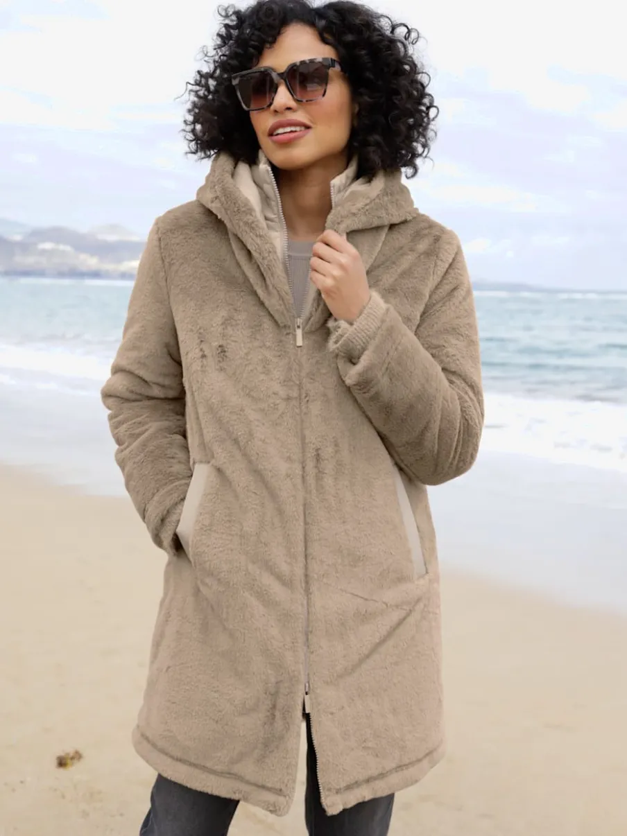 Manteau imitation fourrure douce avec capuche et poches